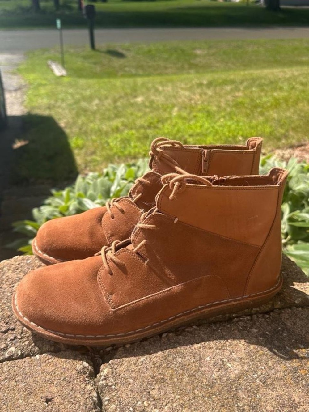 Clarks Women's Suede Lace-Up Ankle Boots in Rust Brown